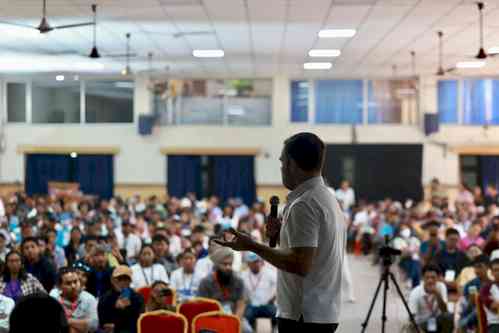 Rahul Gandhi interacts with youth in Leh, alleges BJP, RSS placing their people in key institutions