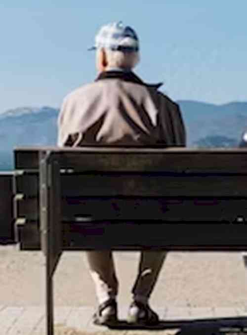 Living alone puts people with cognitive decline at high risk: Study