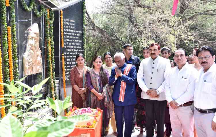 गुरु जंभेश्वर महाराज की शिक्षाएं युगों-युगों तक मानवता का मार्गदर्शन करती रहेगीः राज्यपाल बंडारू दत्तात्रेय