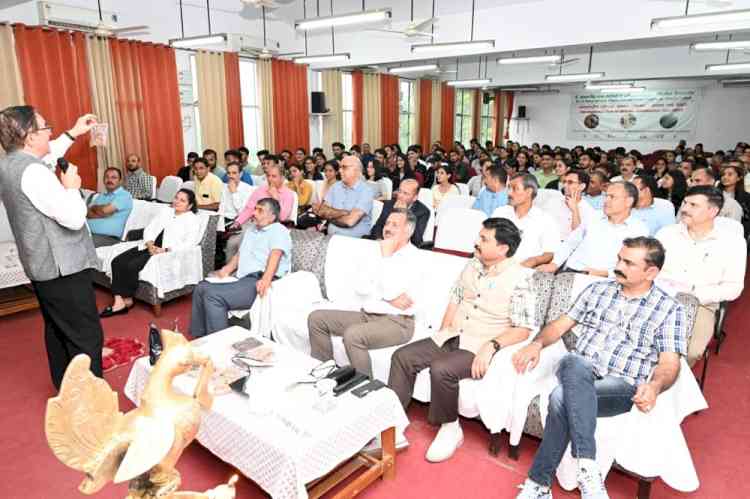 Central University of Punjab organized LIVE Screening of Chandrayaan 3 landing on the moon