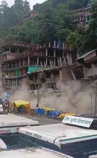 At least 10 under-construction buildings collapse in Himachal