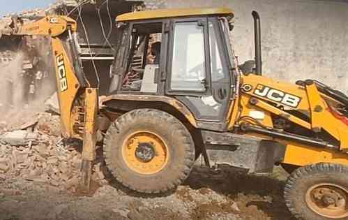 10 shops, illegal colony demolished in Gurugram