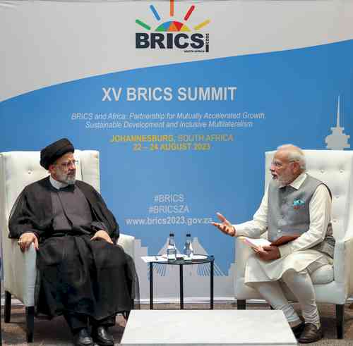 PM Modi meets Iranian Prez, several African leaders on sidelines of BRICS summit
