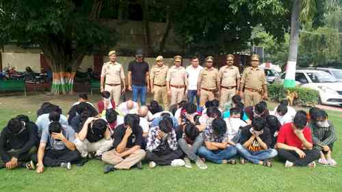 Call centre duping US citizens busted in Noida, 84 held