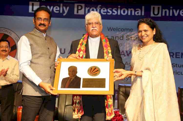 Rakesh Bharti Mittal, Vice Chairman, Bharti Enterprises chaired the LPU’s Annual Honour Ceremony