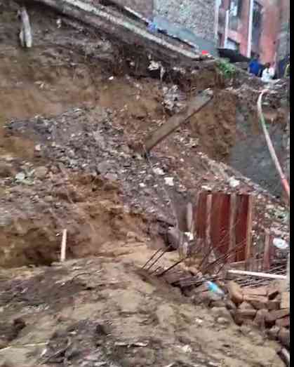 Delhi: Owner arrested after two people died in under construction building