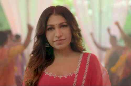 Tulsi Kumar: 'Choto So Mero Madan Gopal' allowed me to channel my emotions into melody