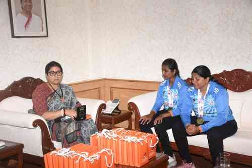 Smriti Irani felicitates gold medal-winning Indian women's blind cricket team