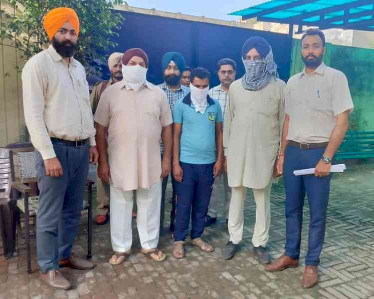 VB arrests two ex-army personnel among three for impersonating as Vigilance officials, taking cheques worth Rs 25L from Ludhiana resident
