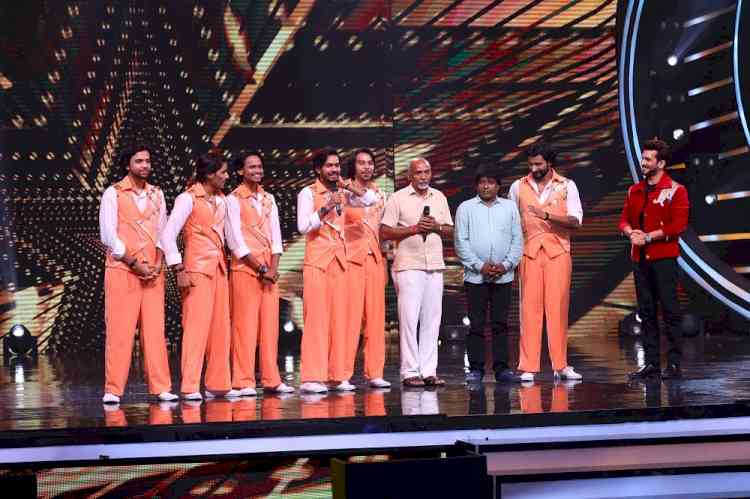 Shilpa Shetty Kundra is moved to tears as Awaara Crew bonds with their Fathers on India's Got Talent