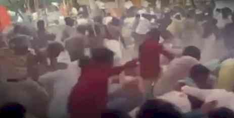 Maha : 6 hurt as arson, clashes mar Maratha quotas agitation