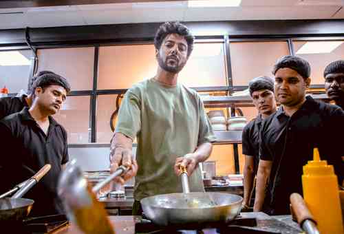 Between 'The Buckingham Murders' and 'MasterChef India', Ranveer opens Dubai restaurant