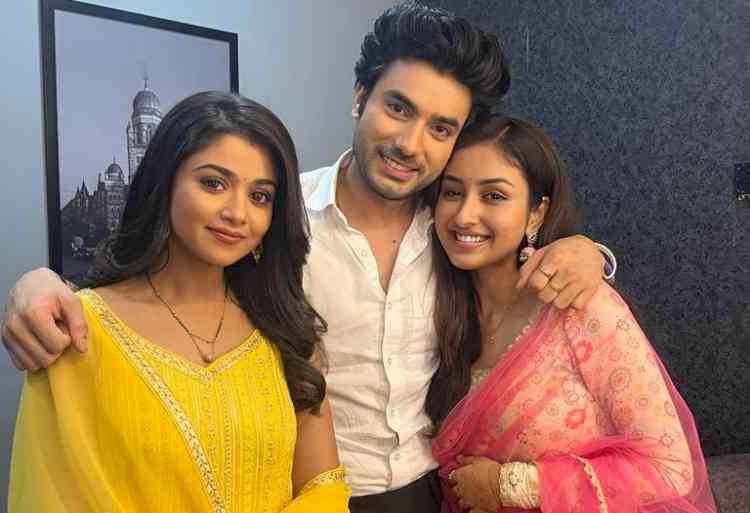 Ankur Verma, Tanvi Dogra, and Anchal Sahu celebrate 500 episodes of COLORS’ ‘Parineetii’ reaches 500-episode milestone