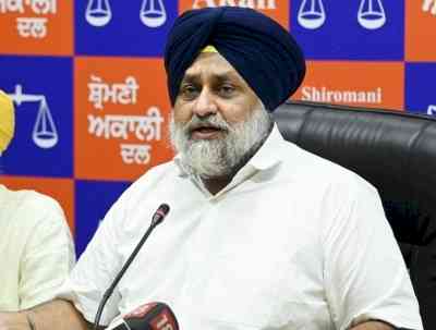 Power cuts threaten paddy, vegetable crops in Punjab: Sukhbir Badal