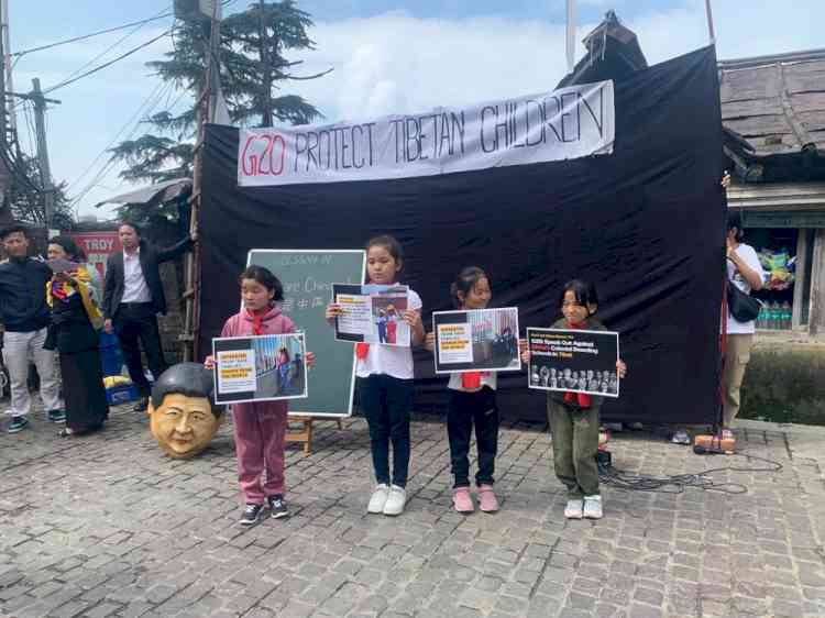 Tibetan activists staging photo action in McLeodganj