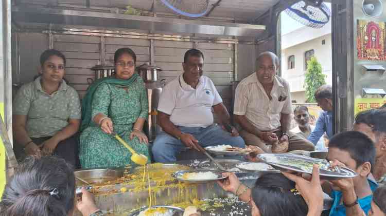 On 'Krishna Paksha Dashami Tithi' of 'Bhadon' month Shree Shyam Karuna Foundation organised 'Bhandara'