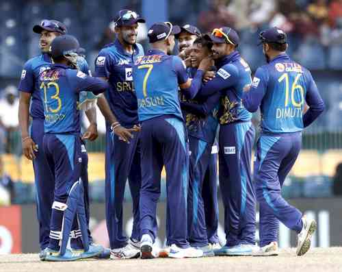 Asia Cup: Spin-web woven by Wellalage, Asalanka, Theekshana restricts India to 213 against Sri Lanka