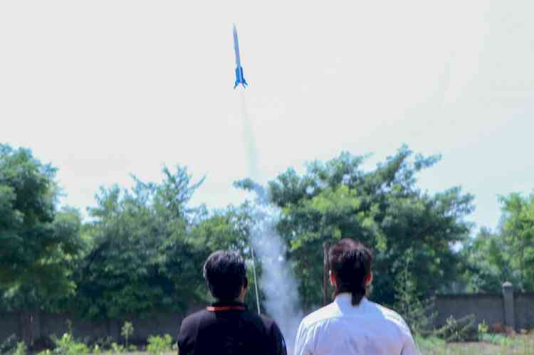 CT University's Rocketry Expert Talk Soars to New Heights with Live Scaled Rocket Launch