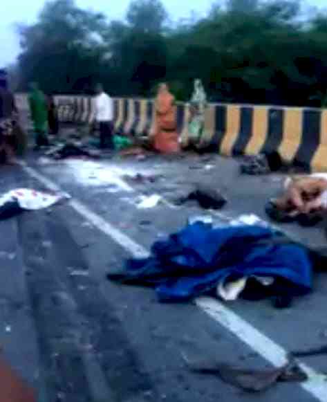 11 crushed to death by speeding truck in Rajasthan