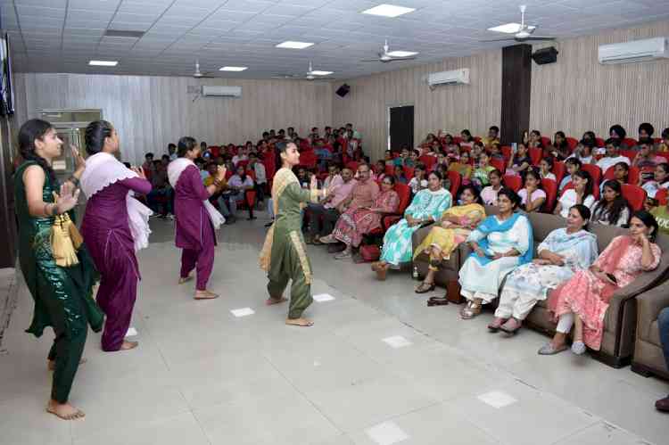 Orientation Programme at Lyallpur Khalsa College 