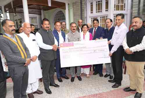 Himachal CM donates Rs 51 lakh for victims of nature’s fury