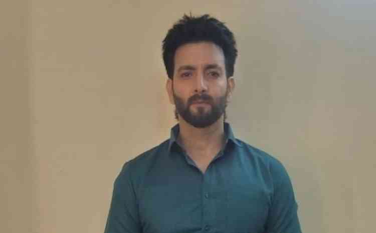 Vineet Raina joins the cast of Sony SAB's Dil Diyaan Gallan as Rohan - a dangerous and manipulative character