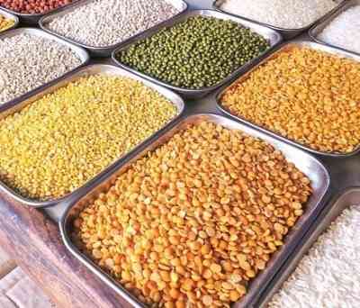 Government extends stock limit time period for tur, urad till Dec 31