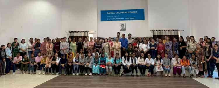 Students visit KL Sehgal Memorial Hall to watch Play “Chidiya Ghar”