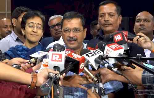 Will you resign if nothing found in probe, Kejriwal asks PM Modi over house renovation row