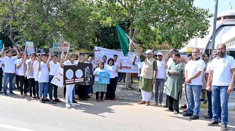 समाज को समावेशी बनाकर मूक-बधिरजन को मुख्यधारा में लाना होगाः कुलपति प्रो. राजबीर सिंह