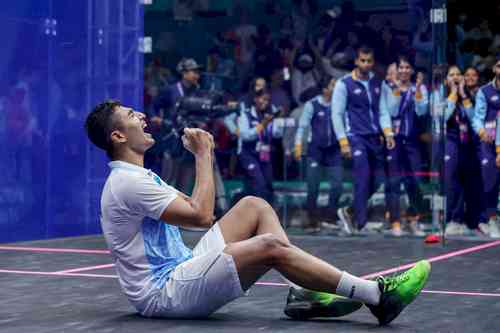 Asian Games: Man who wanted to quit squash in 2021 wins gold for India with dramatic win against Pakistan