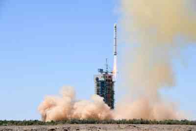 China’s lunar mission to launch Pakistani satellite