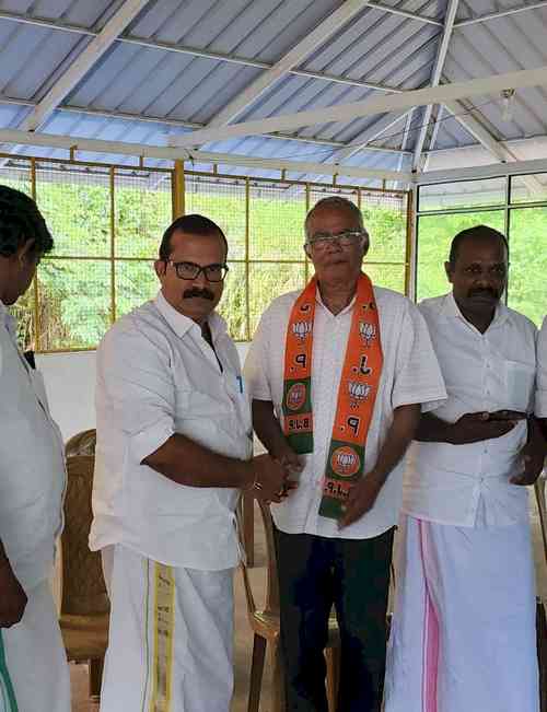 Catholic priest joins saffron camp in Kerala