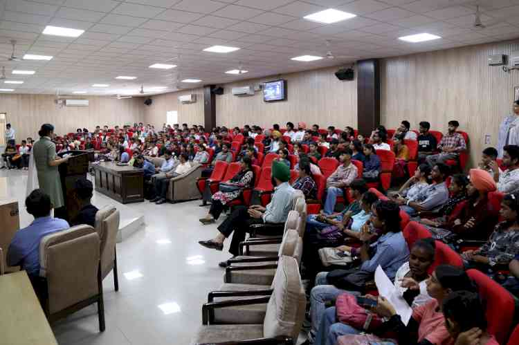 Interactive Seminar on Artificial Intelligence in Khalsa College