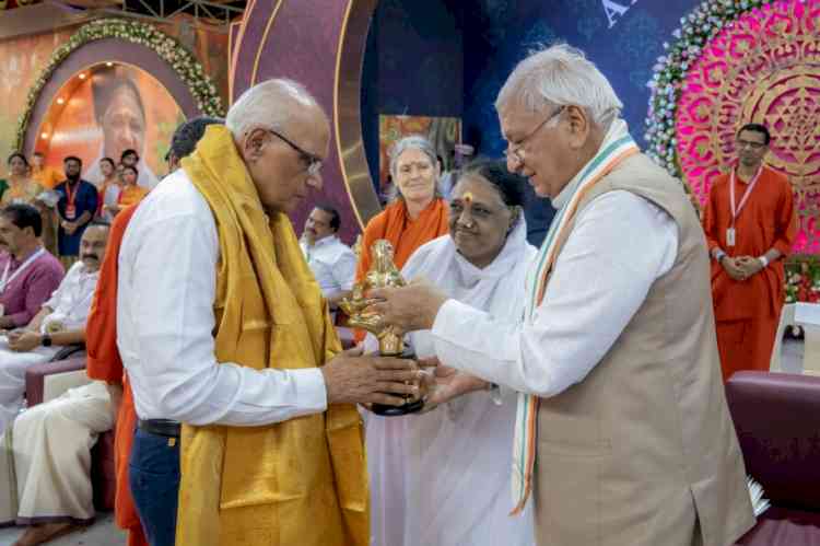 Renowned Kannada Author Dr. S.L. Bhyrappa honored with 2023 Amritakeerthi (National) Award