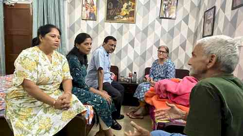 Kejriwal, his wife meet Sanjay Singh family, says BJP forcibly arresting people