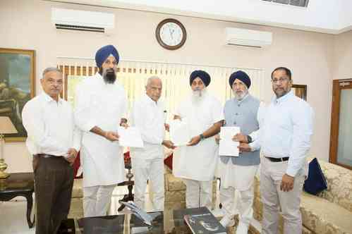 Dismiss Punjab govt for 'compromising' interests on SYL canal issue: Akali Dal to Guv