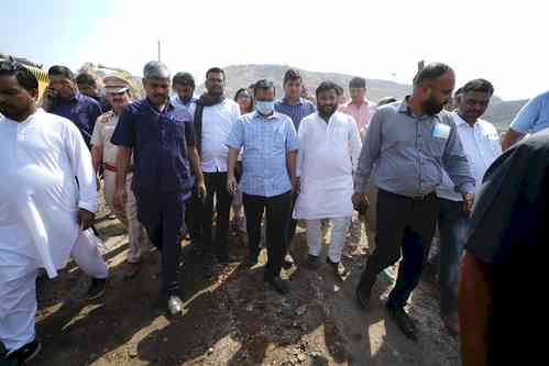 Pace of removing garbage from Ghazipur landfill is not satisfactory: Kejriwal