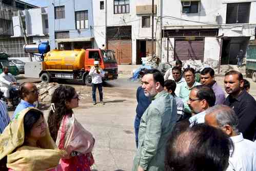 Rising pollution: Gopal Rai conducts surprise inspection at Wazirpur