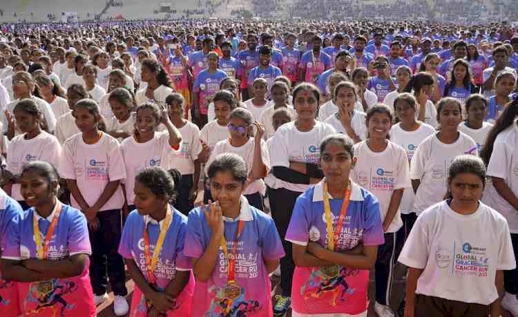 15000 in Hyderabad and over one lakh across globe participated in World's Largest Cancer Awareness Run 