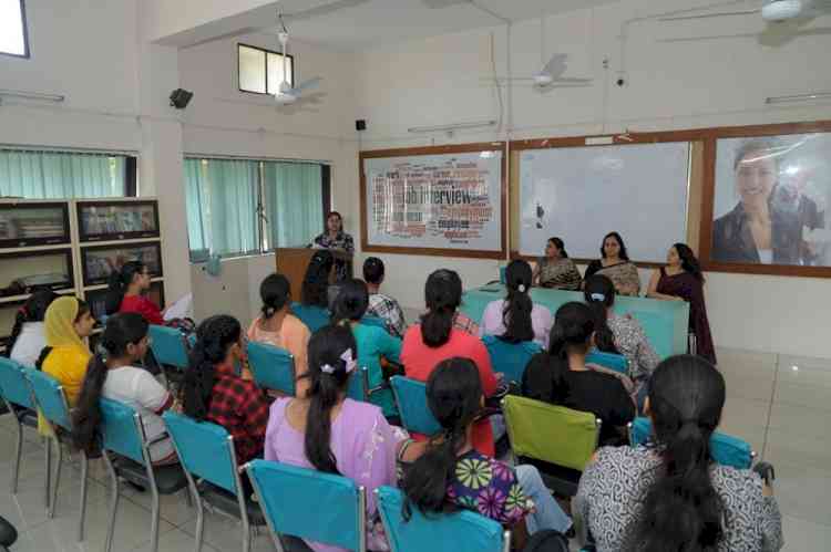 Film actress Kajol Agarwal felicitated Cancer Conquerors