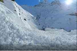 One killed, 3 missing after avalanche hits army training team in Ladakh