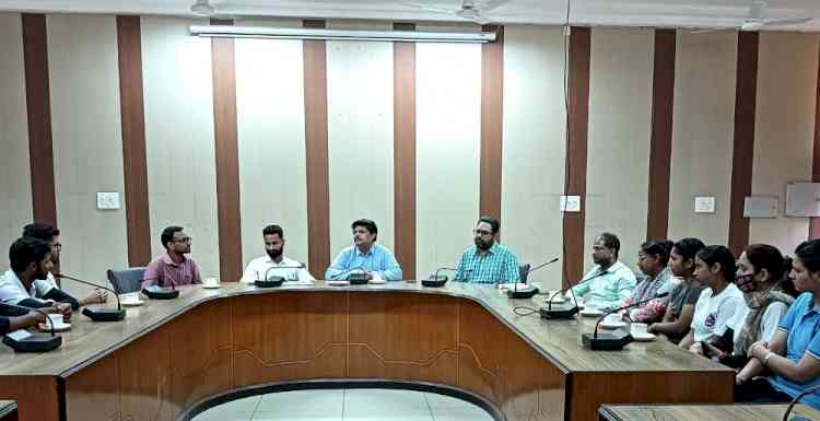 For promoting Yoga, District Administration to organise Half Marathon on October 14: ADC Amit Sareen