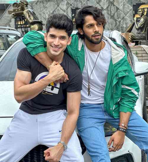 'Kundali Bhagya' actors Paras, Baseer set to watch India-Pak match on sets of their show