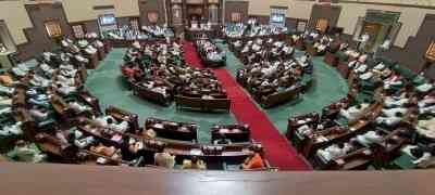 93 out of 230 sitting MLAs in MP face criminal cases, 52 are from Cong: Report