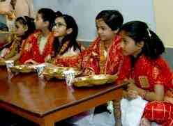 UP sets record with ‘Kanya Pujan’ of 11,880 girls in Gonda district