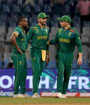 Men's ODI WC: Mahmudullah ton in vain as South Africa ride de Kock's 174, Klaasen's 90 to 149-run win