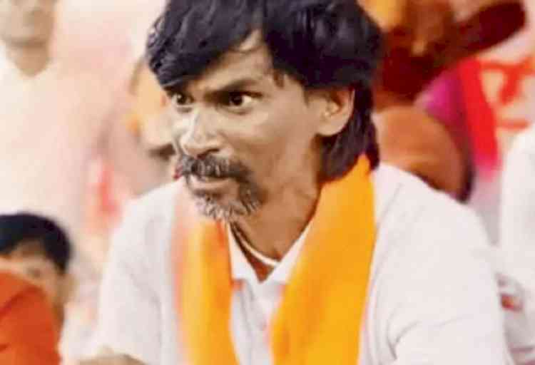 Maratha leader: Govt casual on quotas, starts 'tough' hunger strike