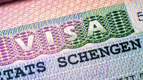 Visa scam racket busted in Delhi, 3 arrested