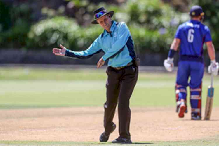 Billy Bowden set for 200 first-class match umpiring